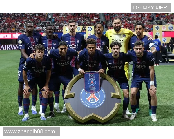 西班牙足球明星太太队的魅力与风采展现足球背后的女性力量